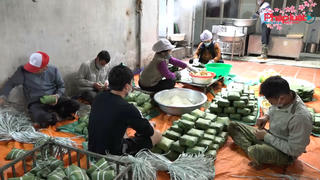 Hà Nội: Làng bánh chưng Tranh Khúc vào vụ Tết