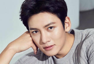 Bước lùi trong sự nghiệp của “nam thần hành động” Ji Chang Wook