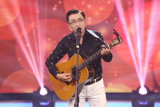 'Hoàng tử Mưa bụi' Đình Văn xúc động nói về tình yêu dành cho vợ 