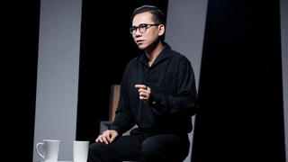 Kiếng Cận: Từng bị sao hạng A nghi ngờ năng lực, gặp sự cố đến mức muốn bỏ nghề