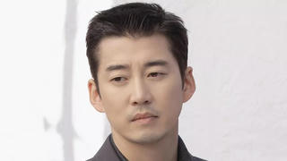 Tài tử Yoon Kye Sang tổ chức đám cưới vào tháng 6