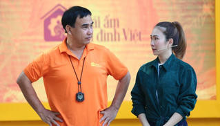Tuổi thơ Thanh Thảo Hugo: Mặc lại đồ, mẹ nhặt vải vụn để may quần áo Tết