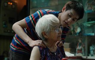 Phim 'Gia tài của ngoại' tạo cơn sốt tại Việt Nam