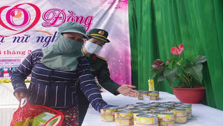 Gian hàng 0 đồng cho phụ nữ nghèo ở Huế