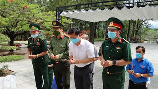 Tri ân người có công với cách mạng nhân dịp kỉ niệm 74 năm Ngày Thương binh - Liệt sỹ