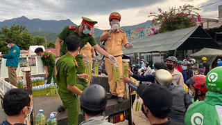 Hỗ trợ tối đa đồng hương ở vùng dịch trở về quê an toàn