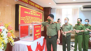 Công an tỉnh Thừa Thiên Huế phát động phong trào thi đua đặc biệt trong phòng, chống dịch COVID-19