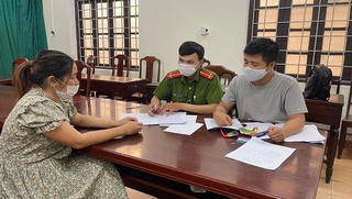 Rao bán 'suất tiêm vaccine COVID-19' chiếm đoạt gần 100 triệu đồng