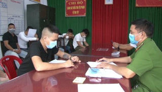Bắt quả tang 29 thanh niên nam, nữ tụ tập sử dụng ma túy tại nhà hàng