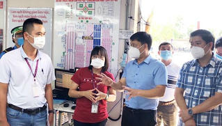 Lãnh đạo tỉnh Thừa Thiên Huế kiểm tra công tác phòng dịch tại Khu Công nghiệp Phú Bài 