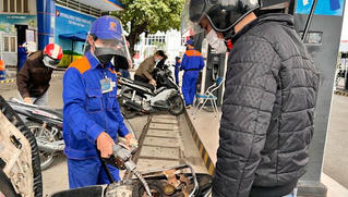 Thừa Thiên Huế: Người tiêu dùng gặp khó trước "cơn bão giá" năng lượng