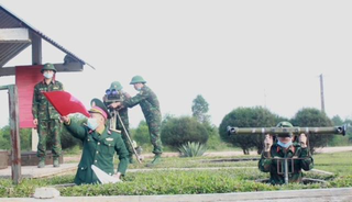 Những người lính Phòng không Đại đội 594 "Vui xuân không quên nhiệm vụ"