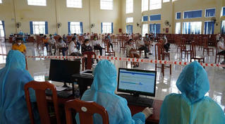 Quảng Trị thần tốc “phủ kín” vaccine COVID-19 trong tháng 2/2022