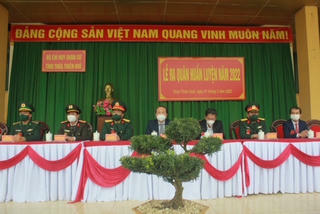 Lực lượng vũ trang Thừa Thiên Huế tổ chức ra quân huấn luyện năm 2022