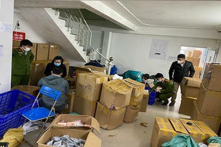 Huế: Xử phạt gần 500 triệu đồng vì kinh doanh hàng lậu, không rõ nguồn gốc