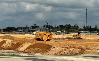 Chốt giá khởi điểm đấu giá 27 mỏ đất làm vật liệu san lấp tại Quảng Trị