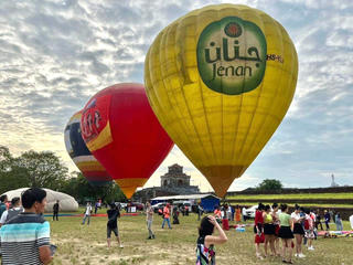 Sôi động lễ hội khinh khí cầu tại Cố đô Huế