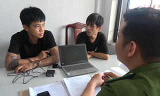  Nhiều chủ xe ô tô bị mất tài sản do quên khoá cửa xe