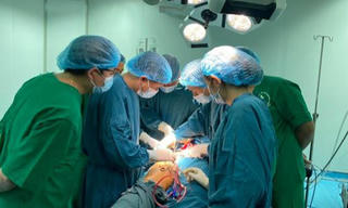 Bệnh viện đa khoa Quảng Trị lần đầu cứu sống bệnh nhân bằng kỹ thuật ECMO