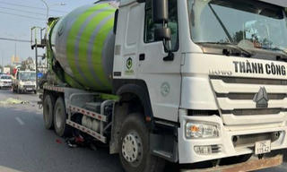 Thừa Thiên Huế: Va chạm với xe bồn, người phụ nữ tử vong thương tâm