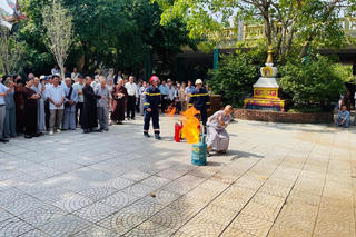 Tuyên truyền phòng cháy chữa cháy cho hơn 500 tăng ni, phật tử