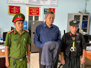 Giám đốc cùng nhân viên Công ty Takson bị bắt về hành vi buôn lậu