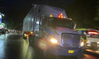 Ô tô đầu kéo va chạm xe máy, 1 người tử vong