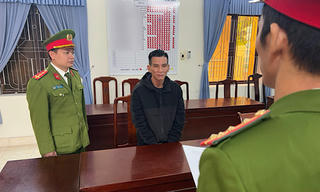 Thuê 2 ô tô sang đem thế chấp vay tiền rồi bỏ trốn