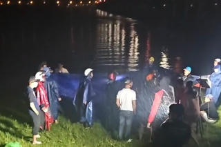 Bỏ lại con gái lớn, mẹ ôm con 8 tháng tuổi gieo mình xuống sông Hương