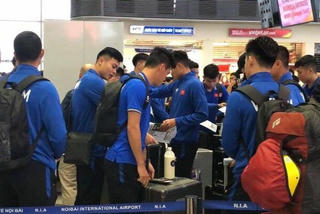 Đội tuyển Việt Nam lên đường sang Indonesia