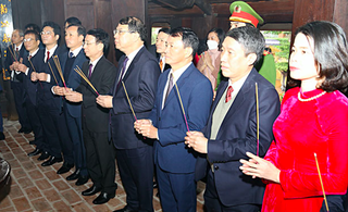 Nam Định dâng hương kỷ niệm ngày sinh Tổng Bí thư Trường Chinh 