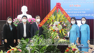 Nam Định: Bí thư Tỉnh uỷ gặp mặt đoàn Đại biểu phụ nữ tỉnh dự Đại hội toàn quốc lần thứ XIII 