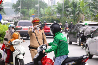 Xử lý nghiêm hành vi đi ngược chiều khi tham gia giao thông