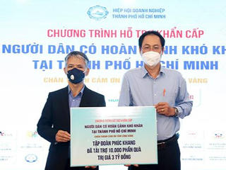 Phúc Khang hỗ trợ 10.000 phần quà cho người dân gặp khó khăn trong mùa dịch
