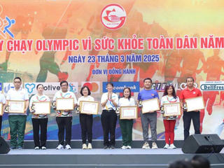 Sôi nổi Ngày chạy Olympic vì sức khỏe toàn dân tại TP HCM