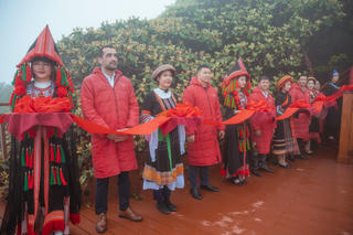 Khánh thành con đường dạo ngắm hoa đỗ quyên đầu tiên ở Việt Nam