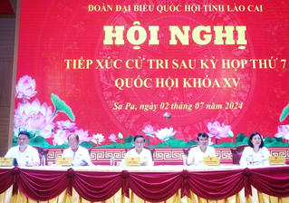 Chủ nhiệm Ủy ban Kiểm tra Trung ương Trần Cẩm Tú tiếp xúc cử tri thị xã Sa Pa