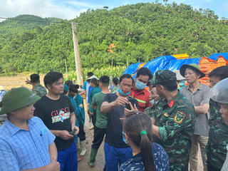 Phát hiện 'kỳ tích' tại Làng Nủ: Tìm thấy 2 hộ gia đình với 8 người thoát nạn 