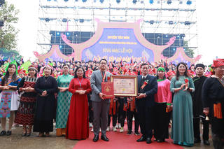 Tưng bừng lễ rước kiệu, Khai hội Đền Cô Tân An năm 2025