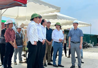 Lãnh đạo 2 tỉnh Lào Cai và Yên Bái thăm, khảo sát một số dự án, công trình