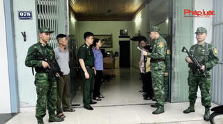Bắt giữ nhóm đối tượng vận chuyển trái phép nhân dân tệ qua biên giới
