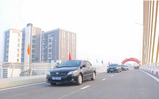 Thông xe cầu vượt đường sắt gần 500 tỷ tại Vĩnh Phúc