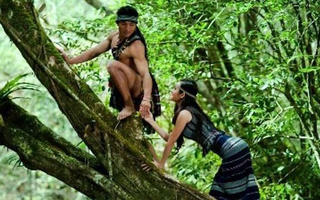 Huyền thoại 'Người đàn bà trắng' đất Tây Nguyên(Kỳ 2): Thiên tình sử đẫm lệ và 'người đàn ông bí ẩn' 