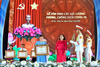 Công ty TNHH Lan Anh BRVT vinh dự nhận Bằng khen của Thủ tướng Chính phủ về công tác phòng, chống dịch Covid 19