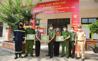 Công an Thủ đô chung tay phòng chống dịch COVID-19, đảm bảo an toàn công tác bầu cử
