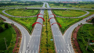 Đề xuất xây dựng Trung tâm Outlet bán hàng hiệu giá rẻ dọc trục Nhật Tân - Nội Bài 