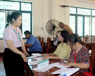Huyện Lạng Giang đẩy mạnh cho vay chương trình tín dụng học sinh, sinh viên có hoàn cảnh khó khăn 
