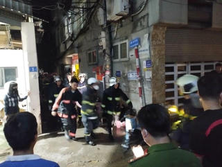 Khẩn trương điều tra, làm rõ nguyên nhân vụ cháy nhà dân ở quận Hoàng Mai