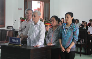 Hoãn phiên xử nguyên Chánh án tòa chiếm đoạt tiền ngân sách tại Phú Yên