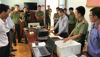 Truy tố 16 bị can trong đường dây làm và lưu hành tiền giả ở Đắk Nông